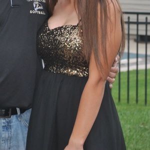 GOLD SEQUIN HOMECOMING DRESS